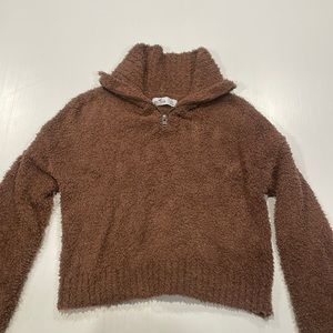 Hollister sweater like new!!!